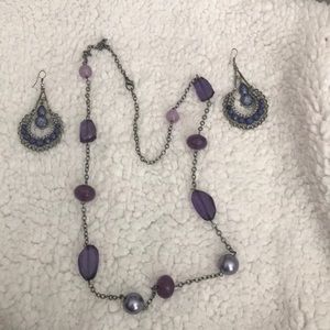 Purple earring and necklace set